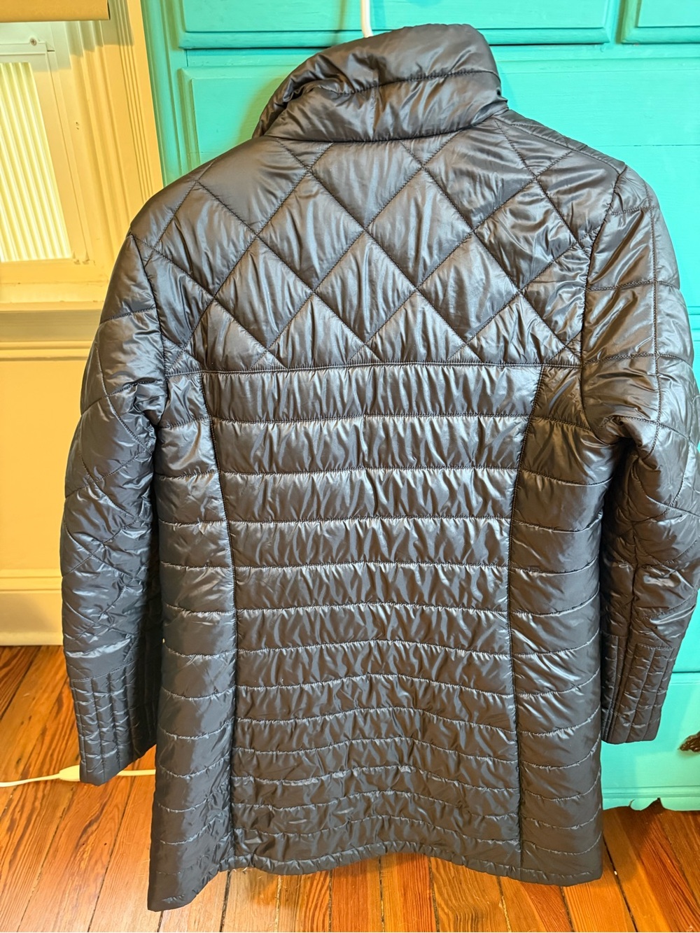 Patagonia Quilted Puffer Coat in Black - Picture 3 of 3